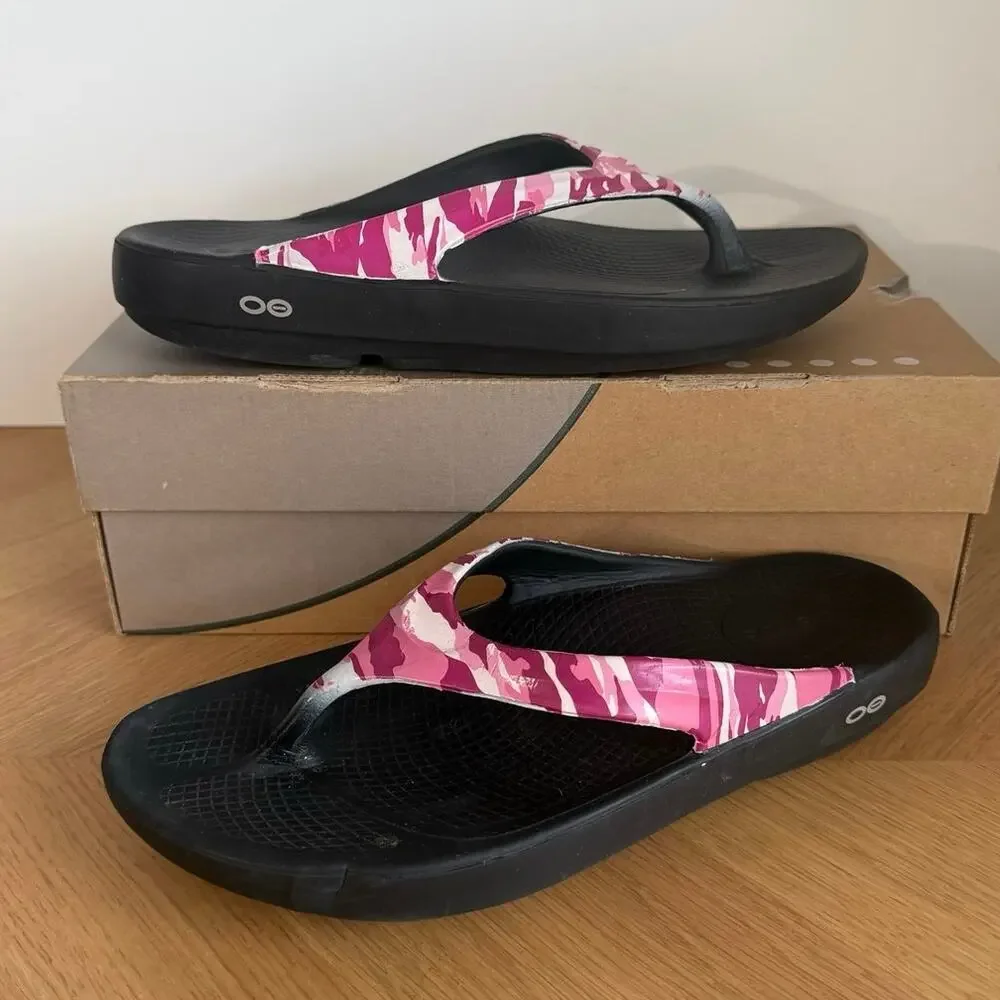OOFOS OOlala ‘Pink Camo’ Women Recovery Sandals- SZ 11